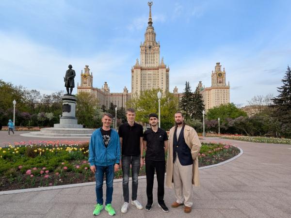 Искусственный интеллект помогает расшифровать спектры космического излучения: новые горизонты в исследовании полициклических ароматических углеводородов